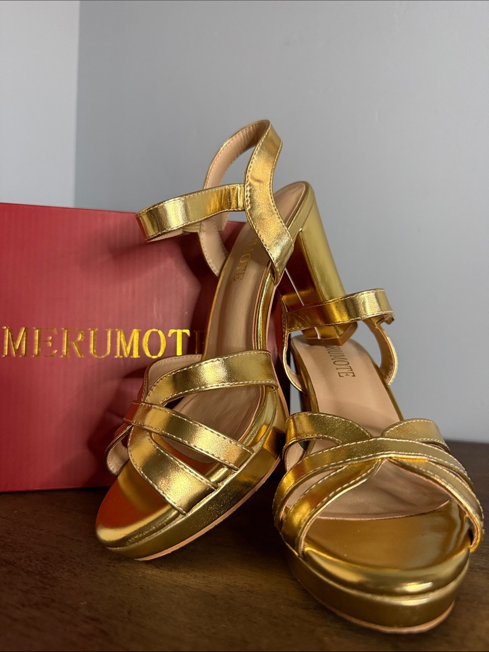 MERUMOTE Women's Peep Toe Chunky Heel Ankle Strap Platform Sandal